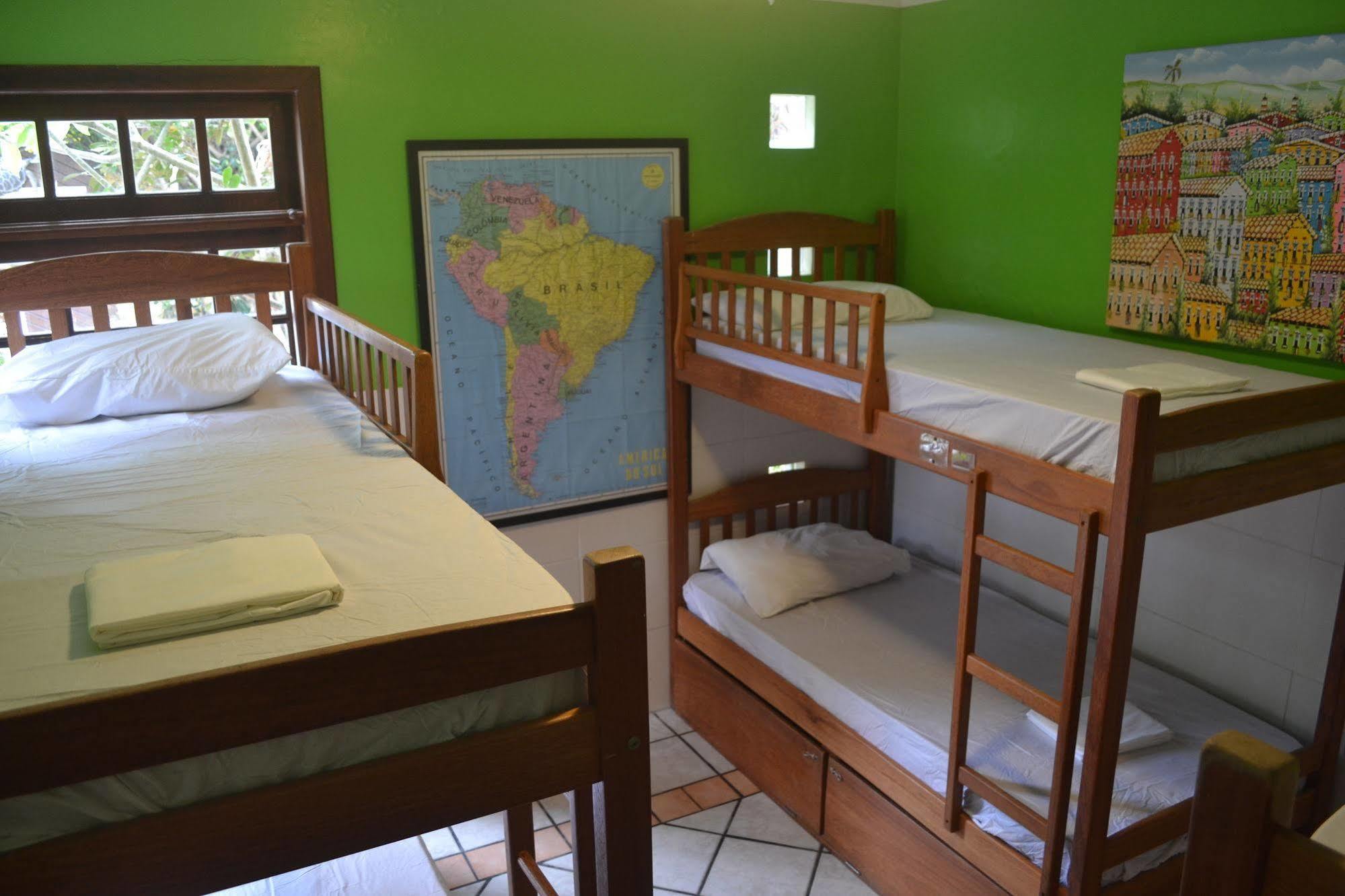 Tucano House Hostel *